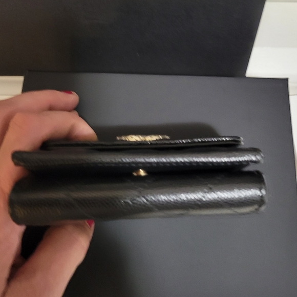 Chanel Trifold Compact Caviar Wallet - Picture 14 of 17
